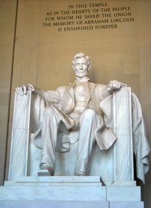 Lincoln_Memorial_Lincoln_statue
