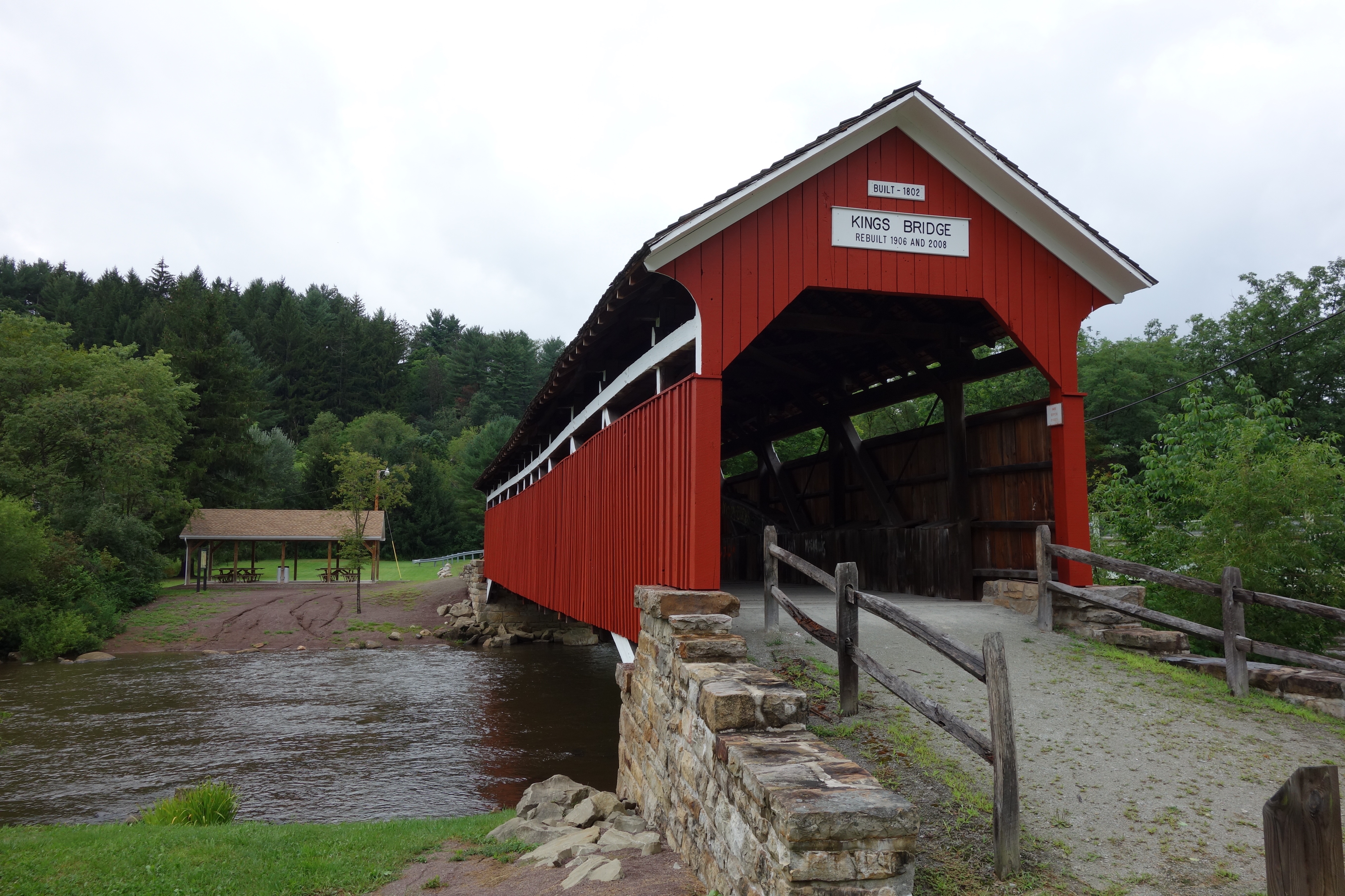 It’s raining fullvoksne hannkattar.